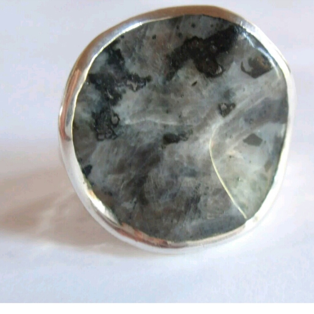 Silpada feldspar ring